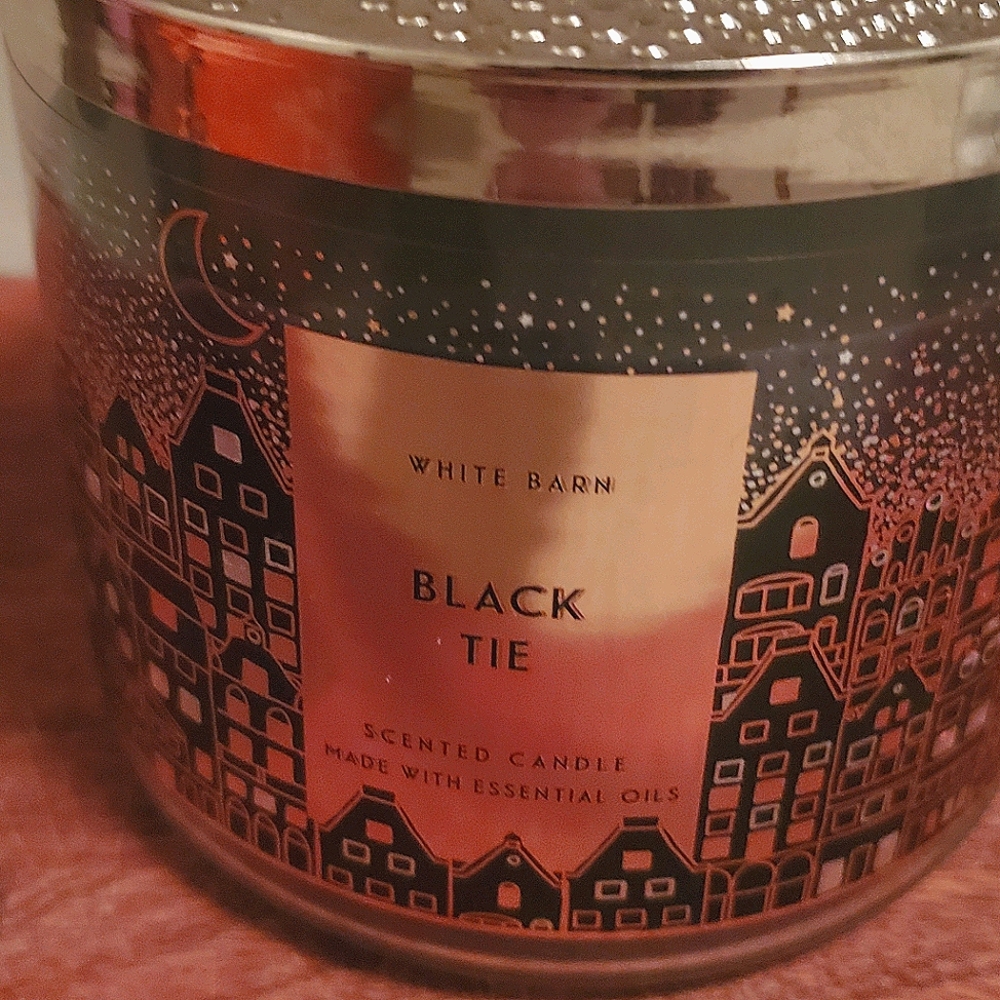 BLACK TIE 3 WICK CANDLE